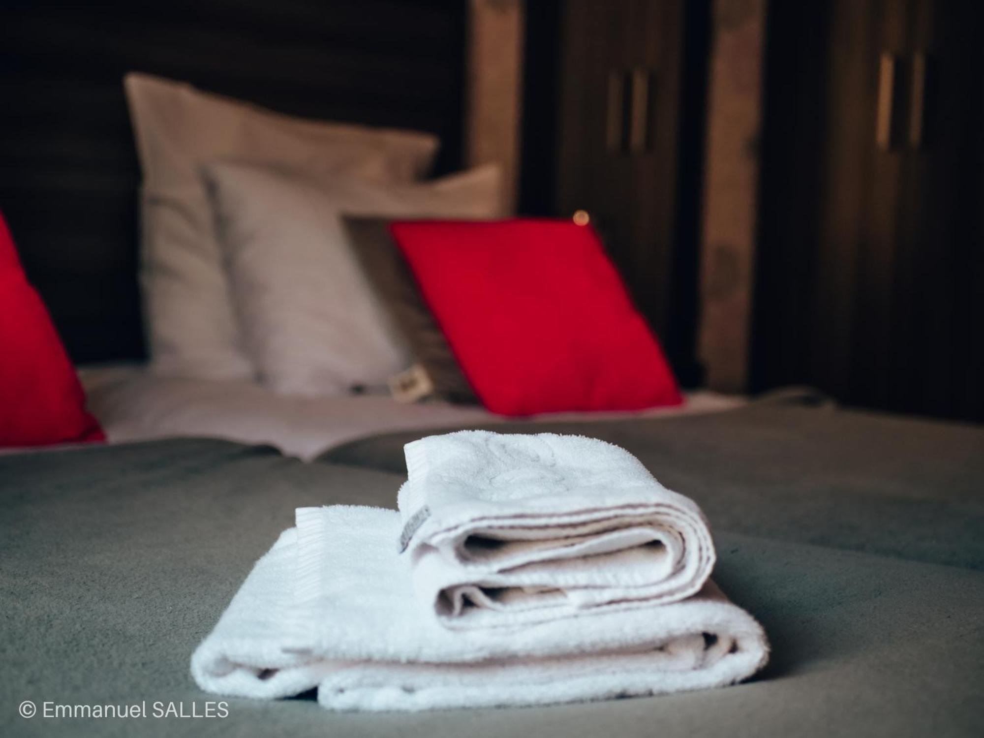 Hotel Le Saint Patrice Байо Екстер'єр фото